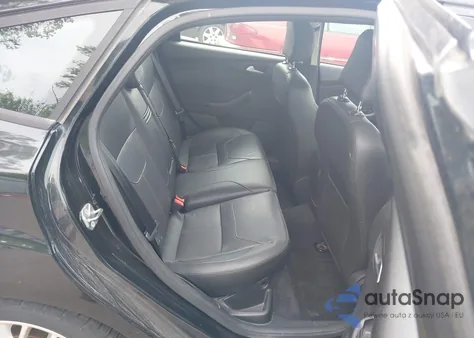 2015 Ford Focus Se from USA, damaged, VIN 1FADP3K28FL326316